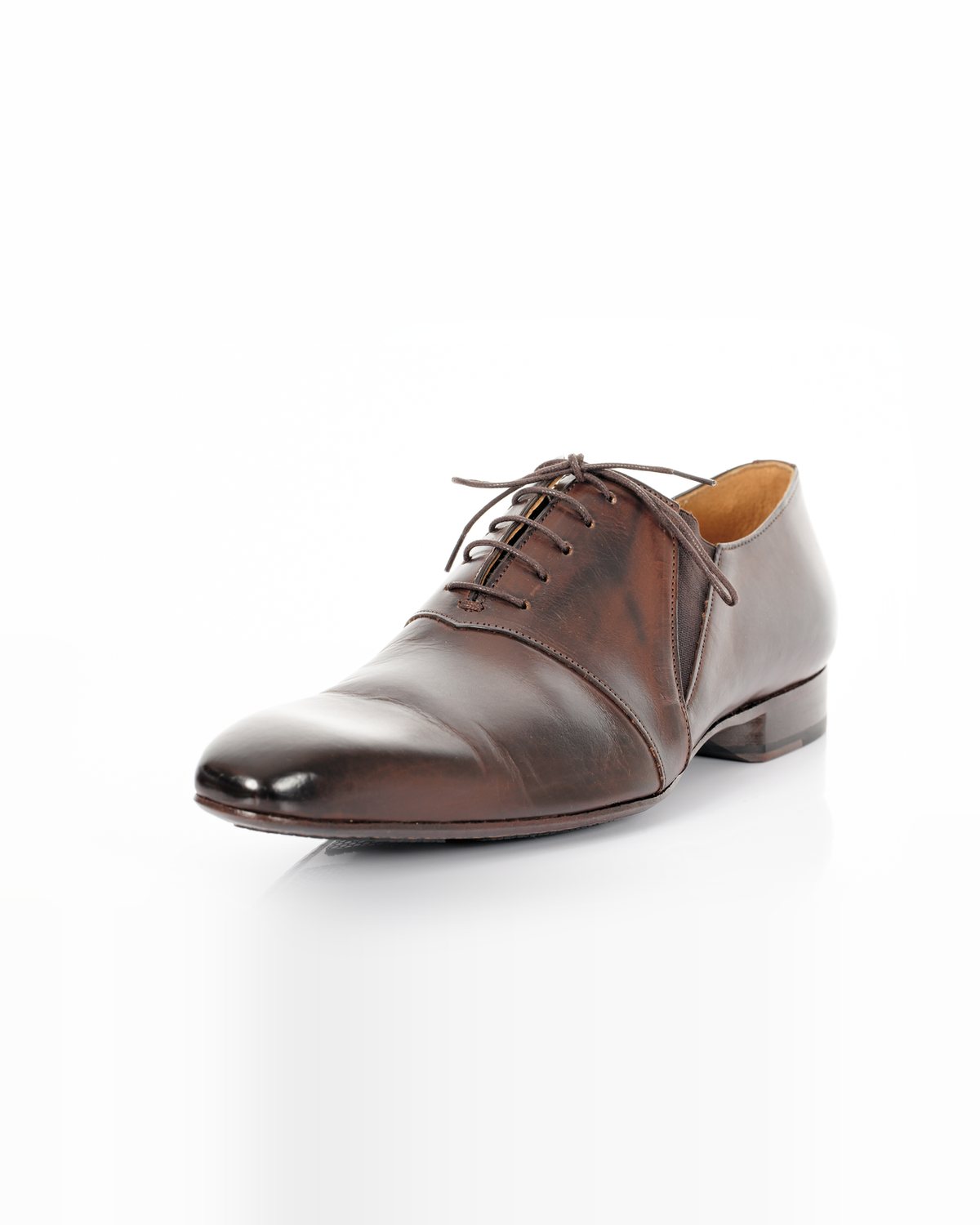 Cap-toe Oxford — Calfskin · Burnished brown